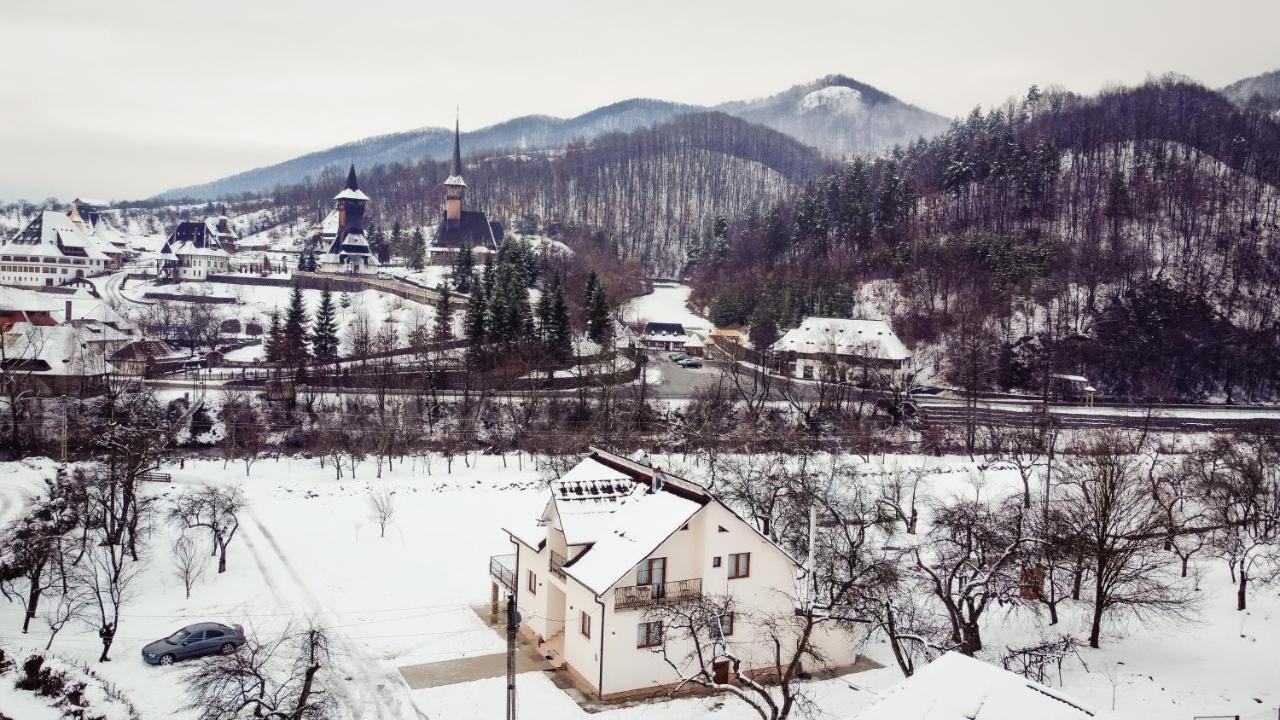 Pensiunea Hai In Maramures Bîrsana Exterior foto